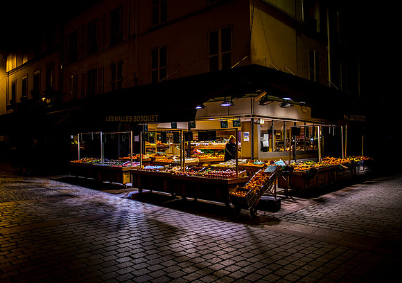 Les Halles Bosquet, Rue Cler